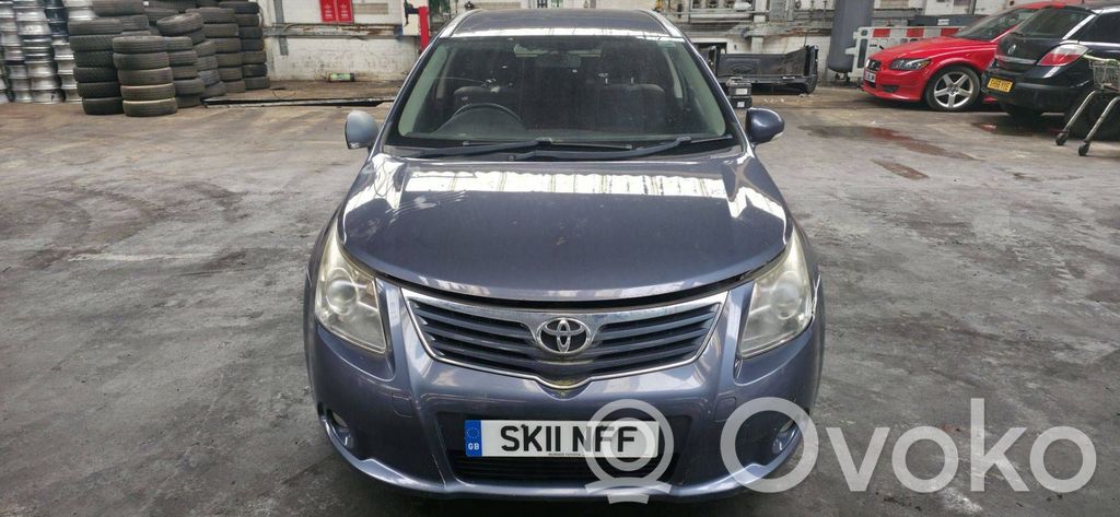 Toyota Avensis T270
