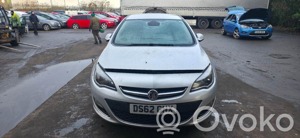 Opel Astra J