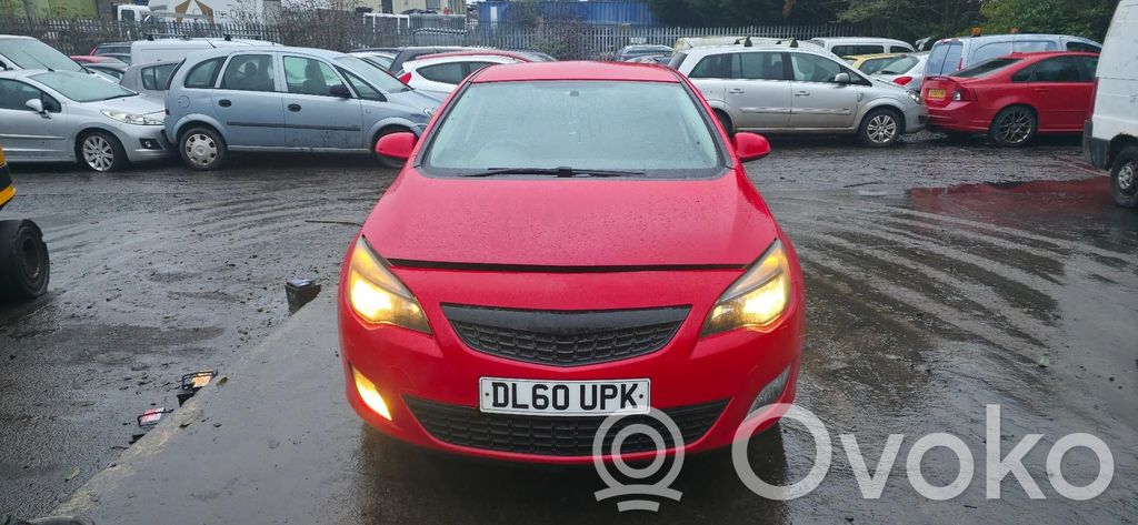 Opel Astra J