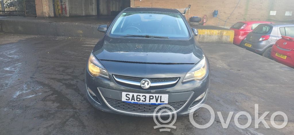Opel Astra J