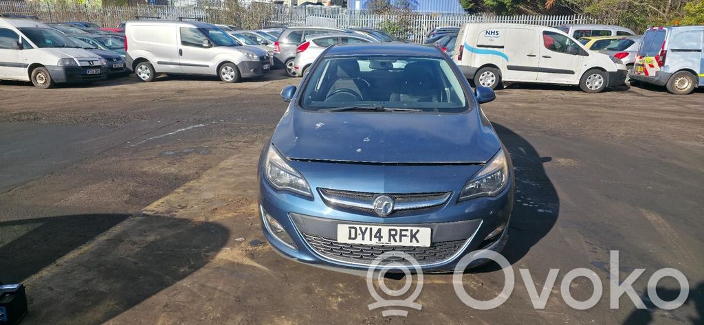 Opel Astra J