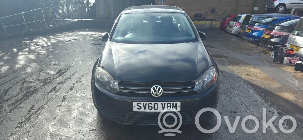 Volkswagen Golf VI