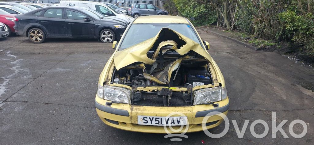 Volvo S40, V40