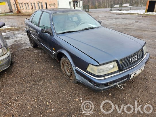 V8 V8  443885215E