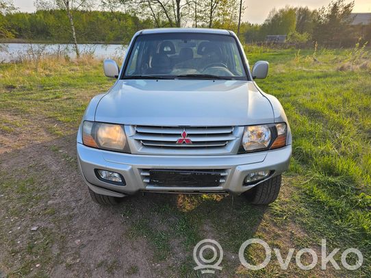 Pajero Pajero  MR402294