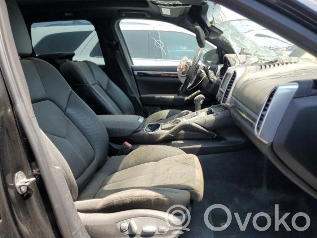 Cayenne (92A) Cayenne  MXM
