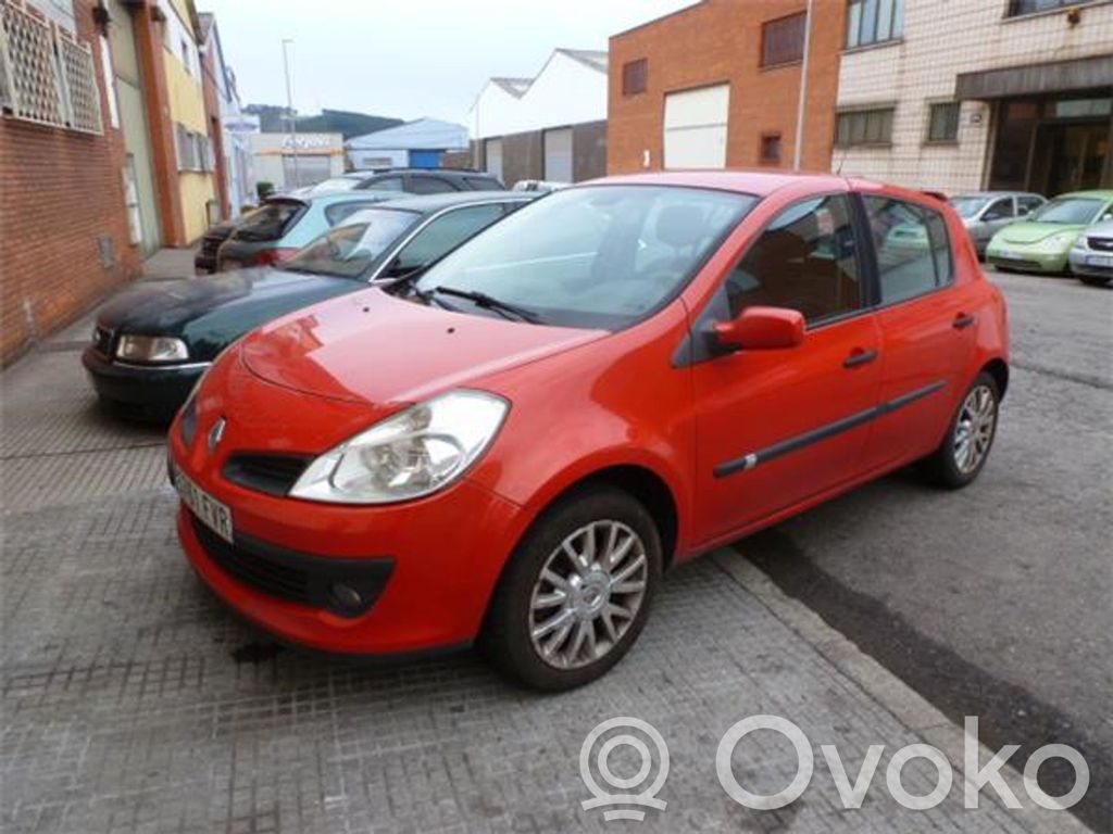 Clio III Clio  265232077