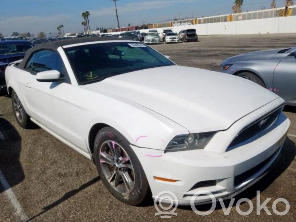 Mustang V Mustang  EJ7VA63