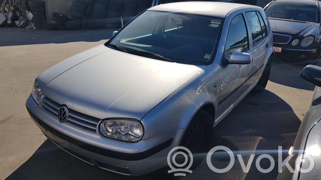Golf IV Golf  1J6807421D