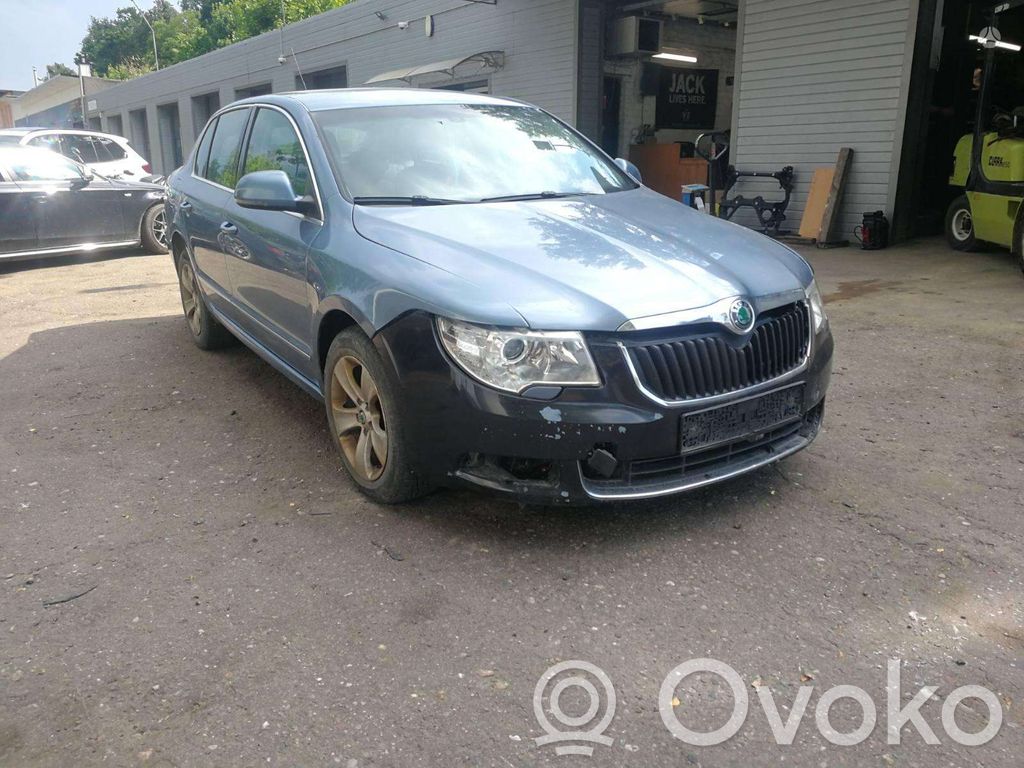 Superb B6 (3T) Superb  03G906021QP