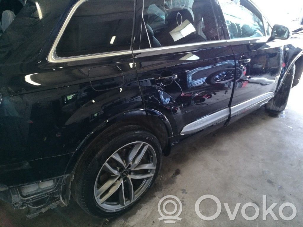 Q7 4M Q7  059353FN