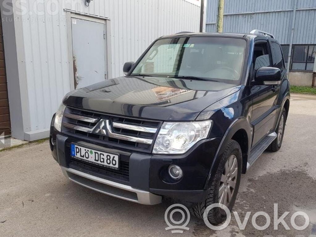 Pajero Pajero  MR989948