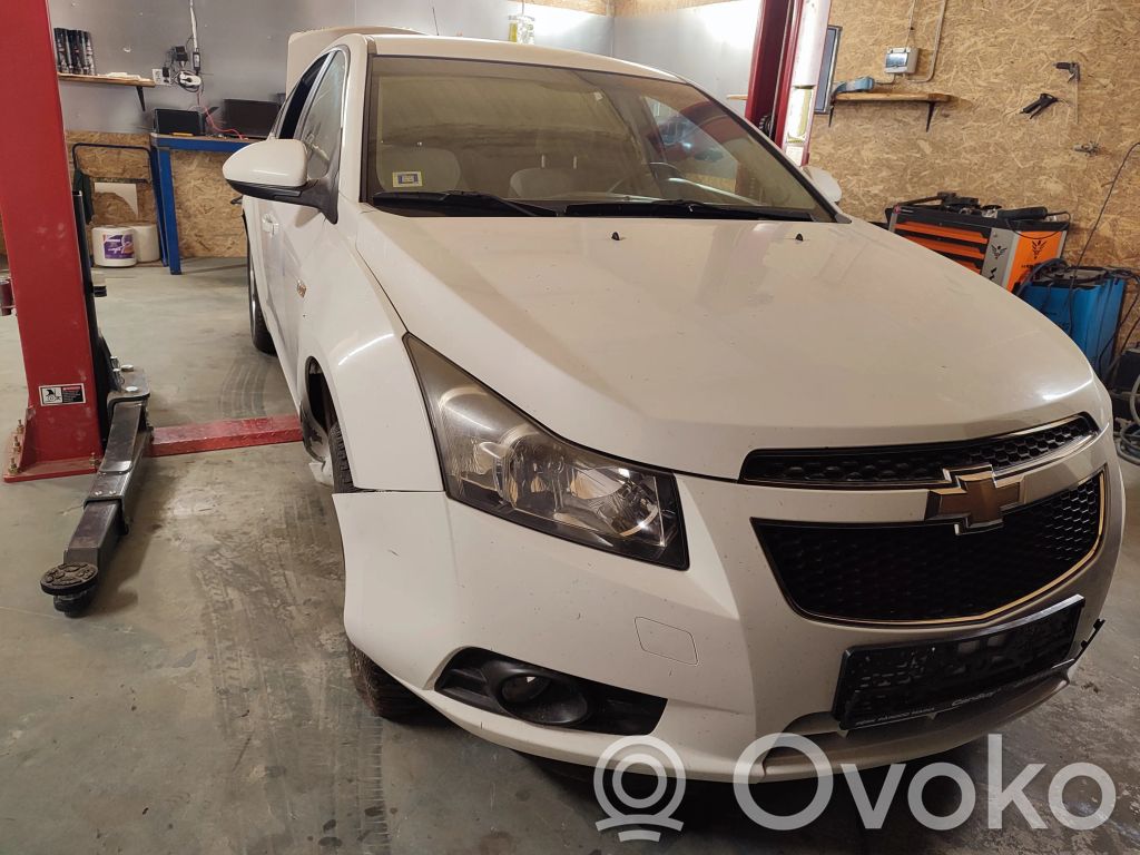 Cruze Cruze  13243604