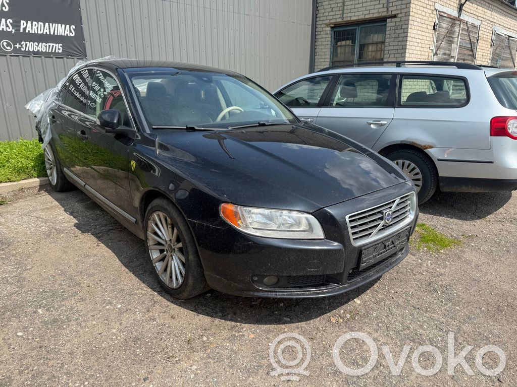 S80 S80  30672128