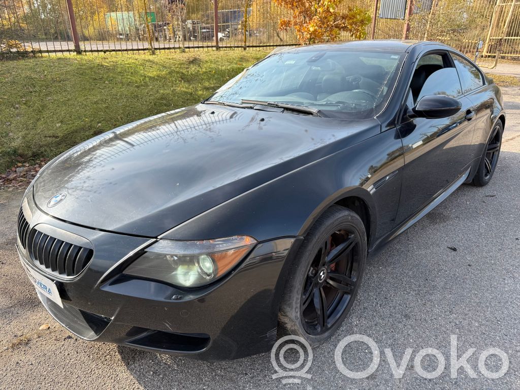 M6 Series 6  6989396