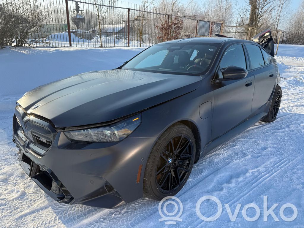 M5 Series 5  5B622C8