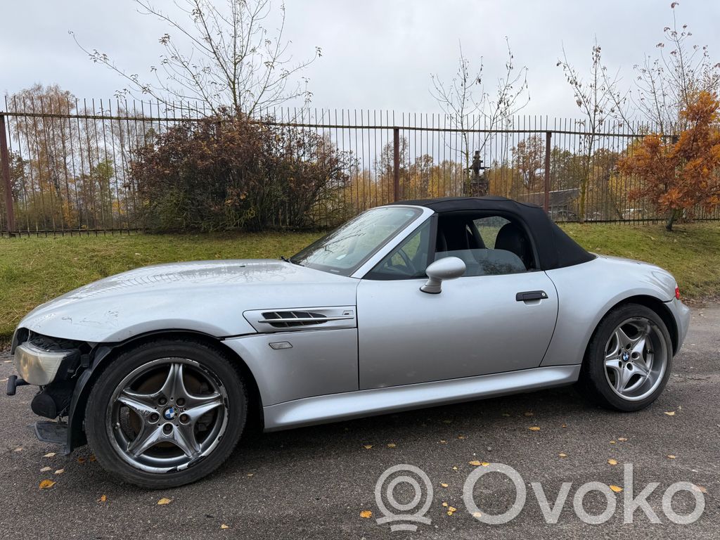 Z3 E36 Z3  8401080