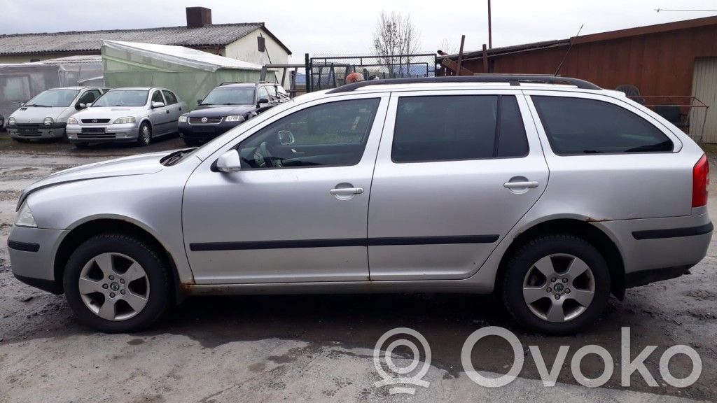Octavia Mk2 (1Z) Octavia  1K0121058AD