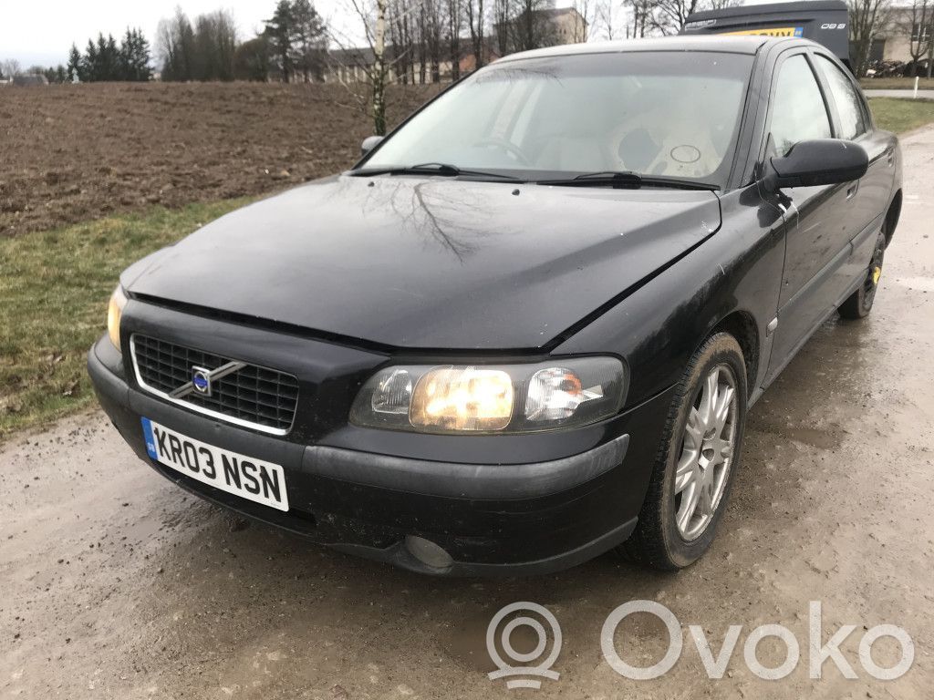 S60 S60  8677894
