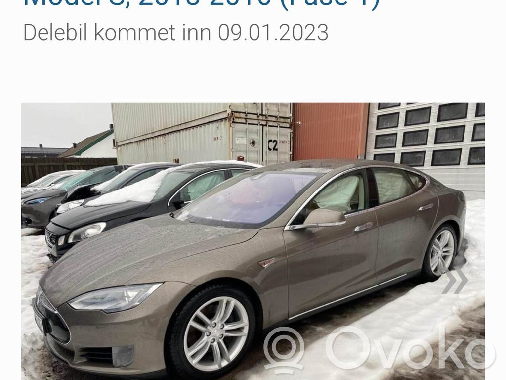 Model S Tesla Model S  A2049055302
