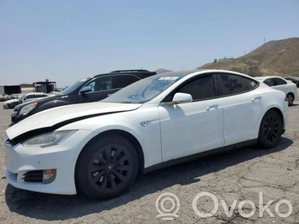 Model S Tesla Model S  600588900F