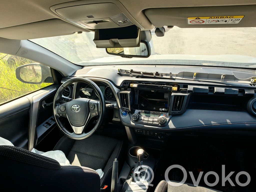 RAV 4 (XA40) RAV 4  046693