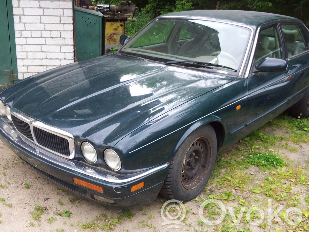 XJ X300 XJ  LNA4901BC