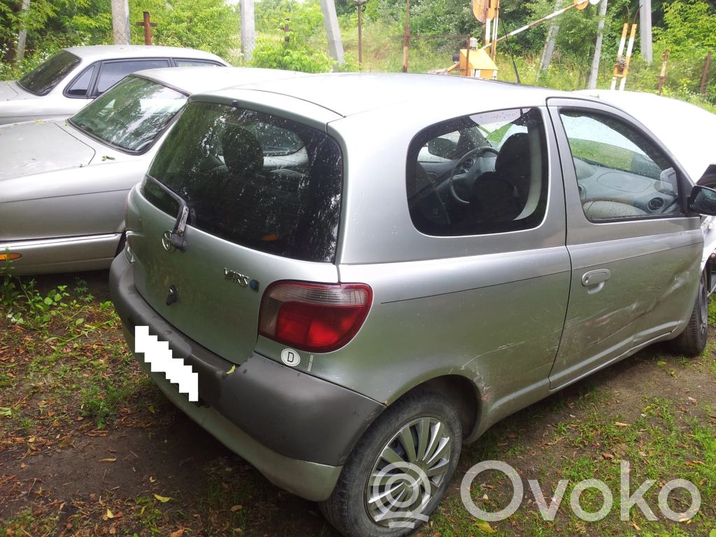 Yaris Yaris  8946552030