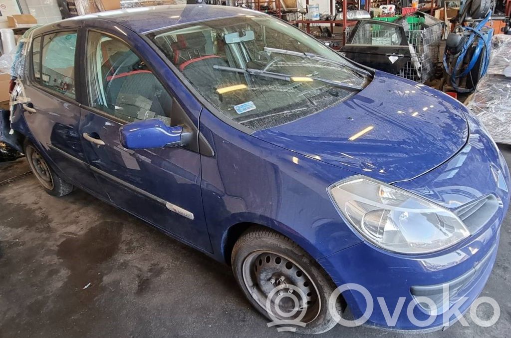 Clio III Clio  8200729078