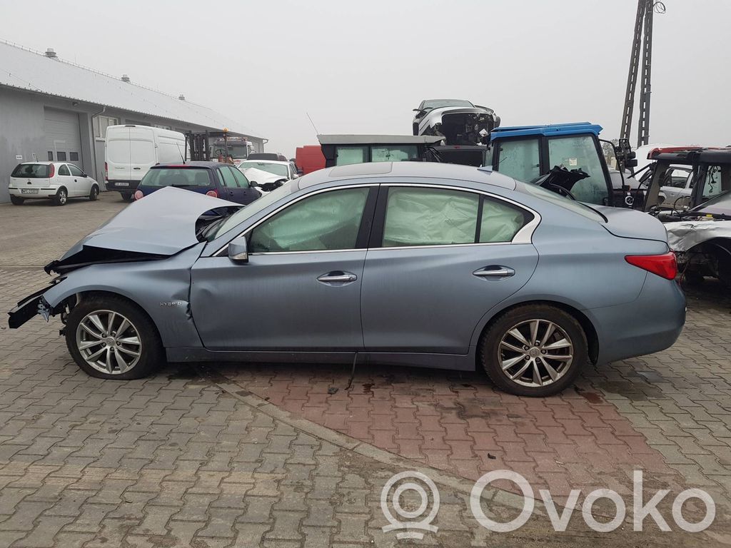 Q50 Q50  0ZA672N1