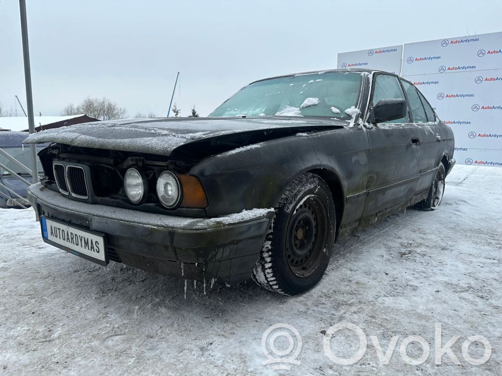 5 E34 Series 5  1388277