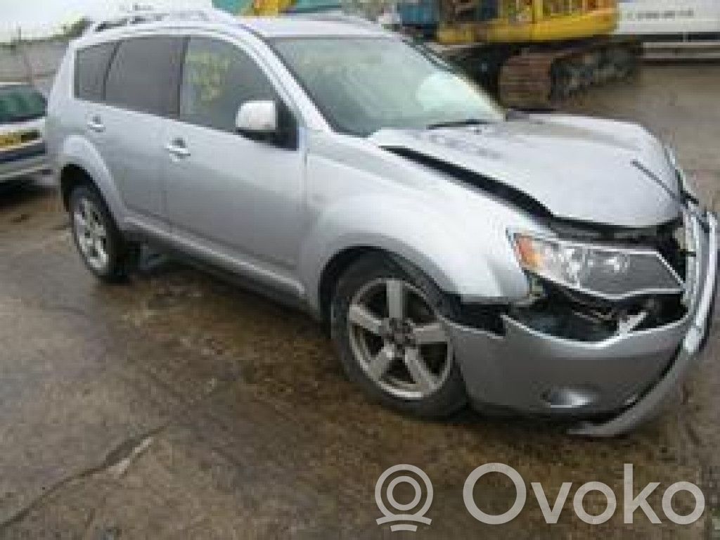Outlander Outlander  4C4405A2A