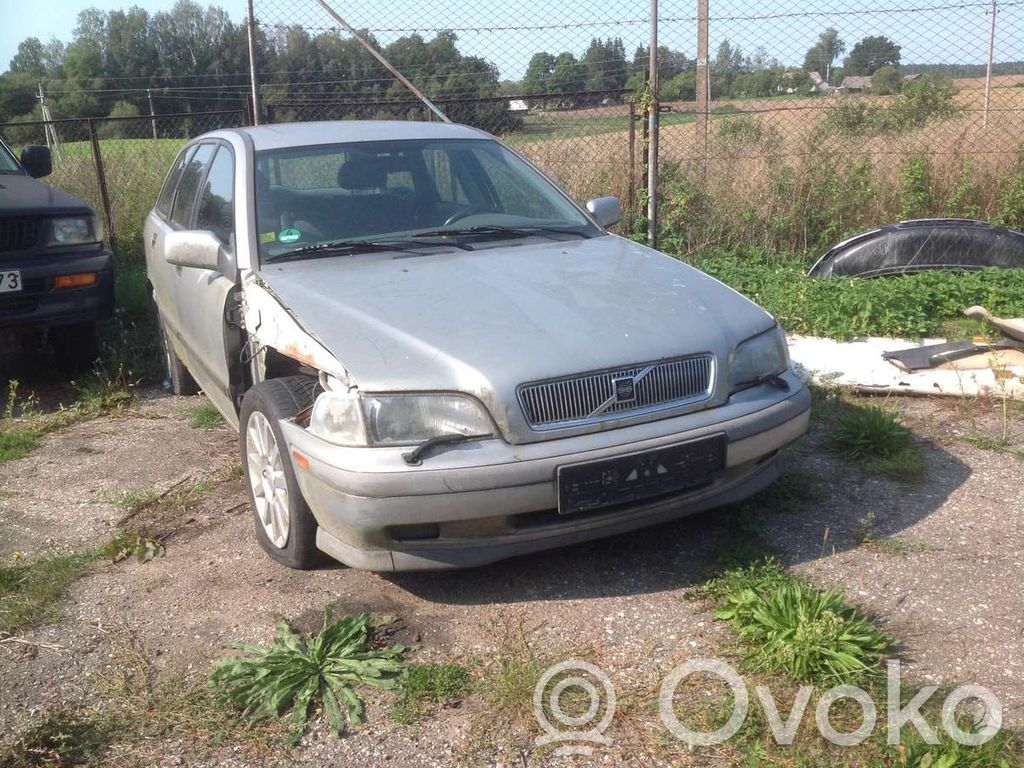 S40, V40 S40, V40