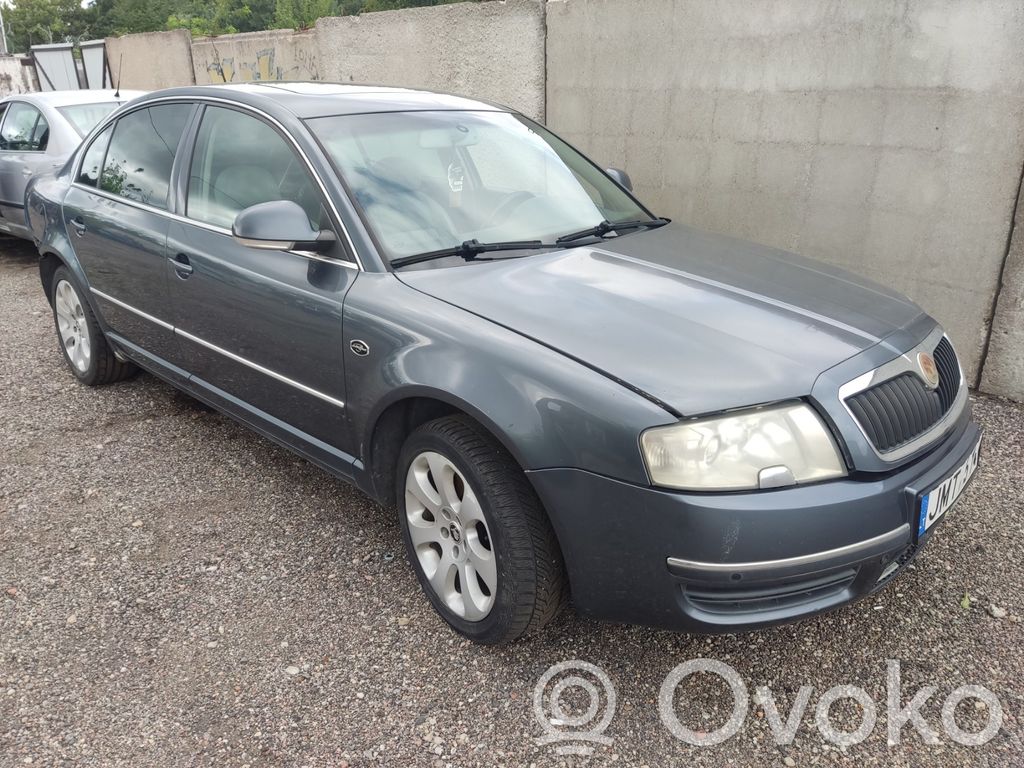 Superb B5 (3U) Superb  8E0907401T