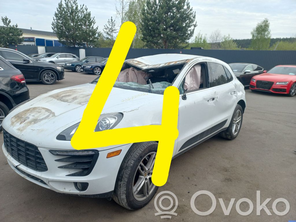Macan (95B) Macan  95B906022C