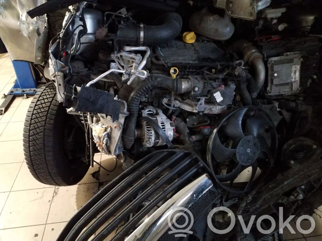 Vivaro Vivaro  410013477R