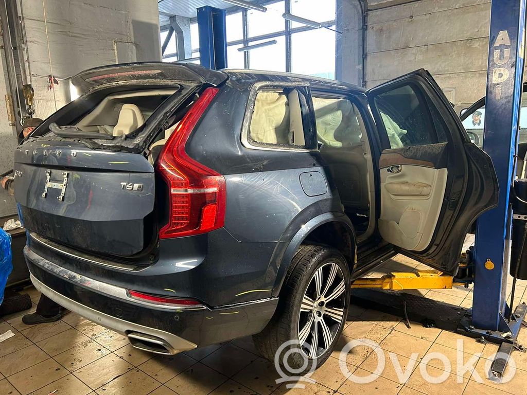 XC90 XC90