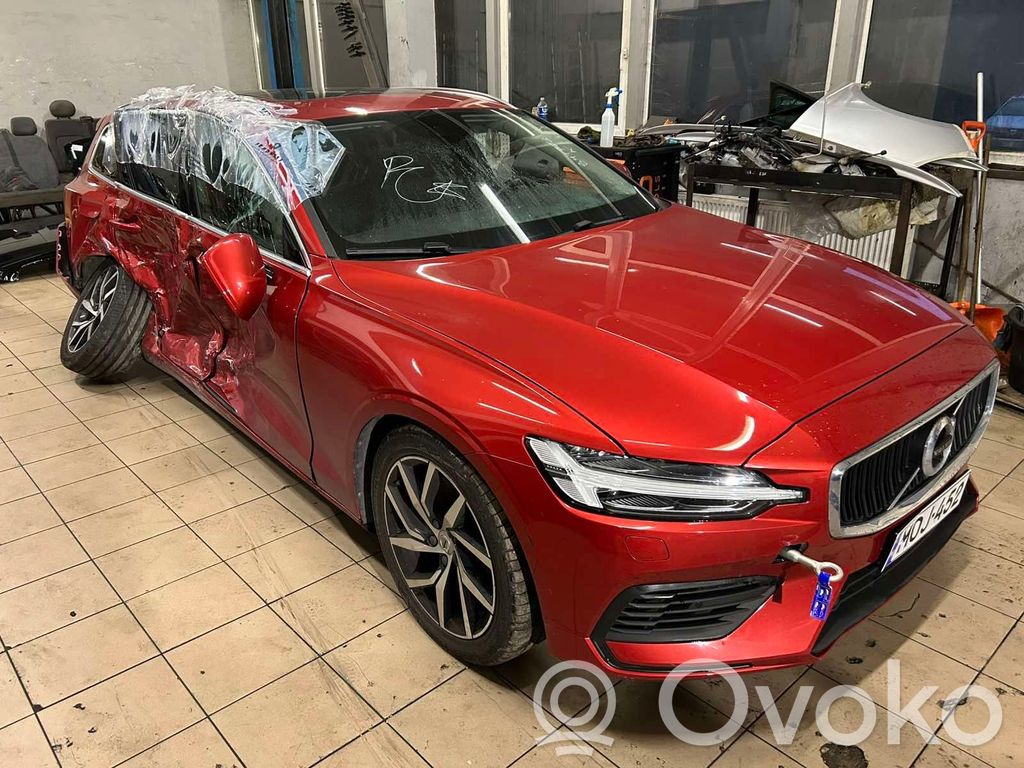 V60 V60, V60 Cross Country  32253663