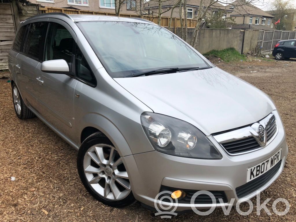 Zafira B Zafira  24459755