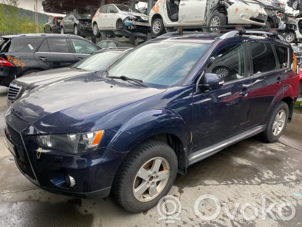 Outlander Outlander  5700A872