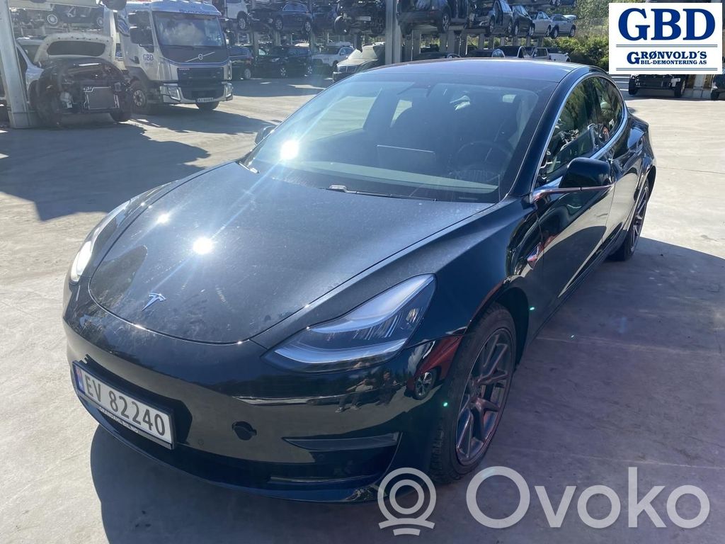 Model 3 Tesla Model 3  800821400A