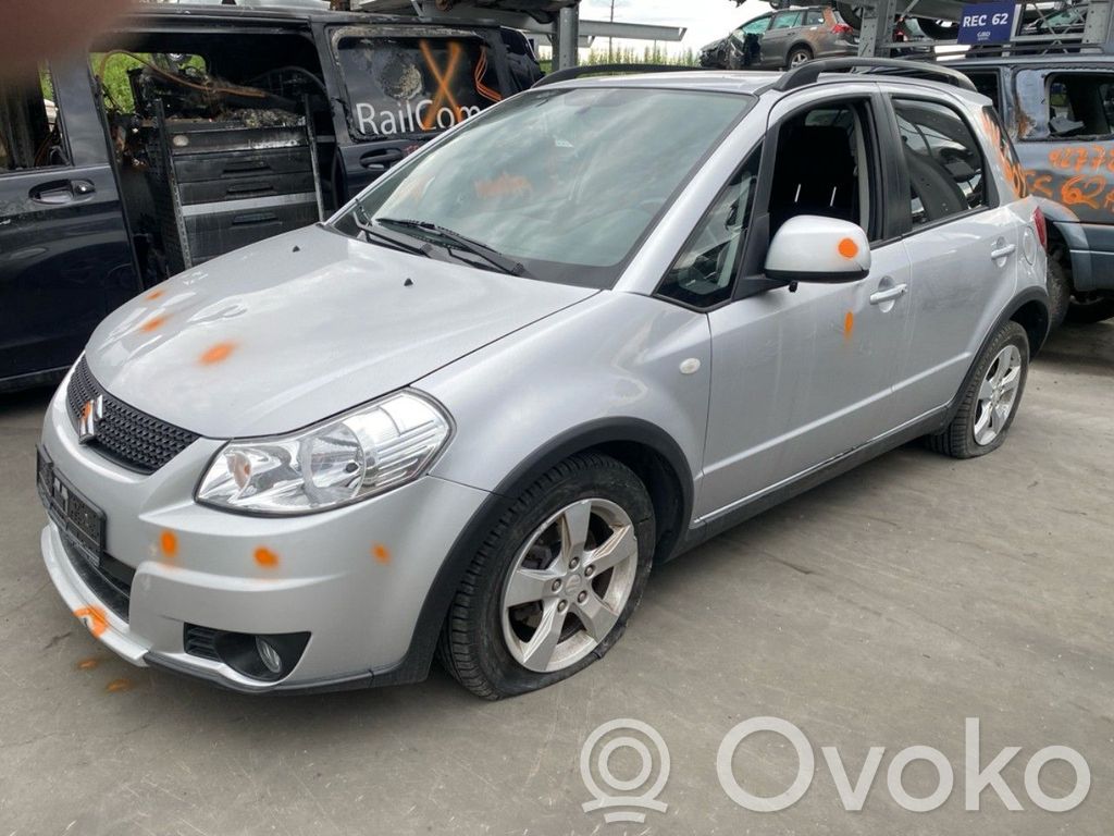 SX4 SX4 S-Cross  6800480810