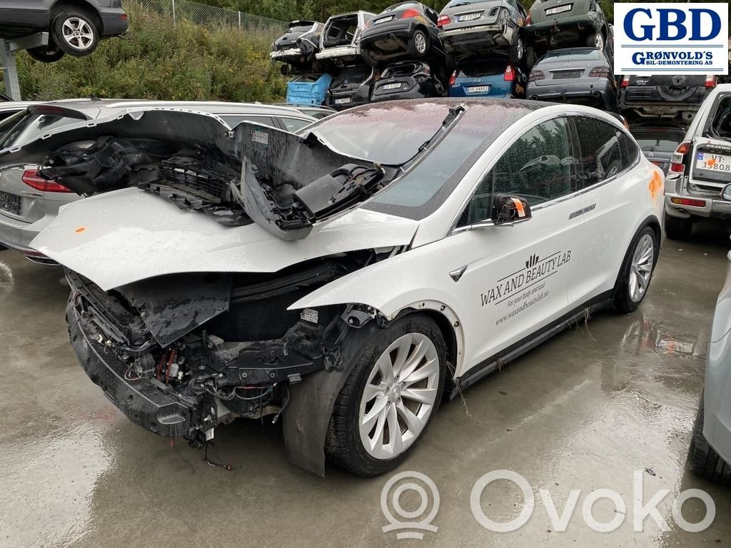 Model X Tesla Model X  112580000C