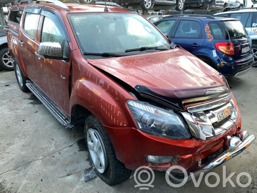 D-Max D-Max  8979487640