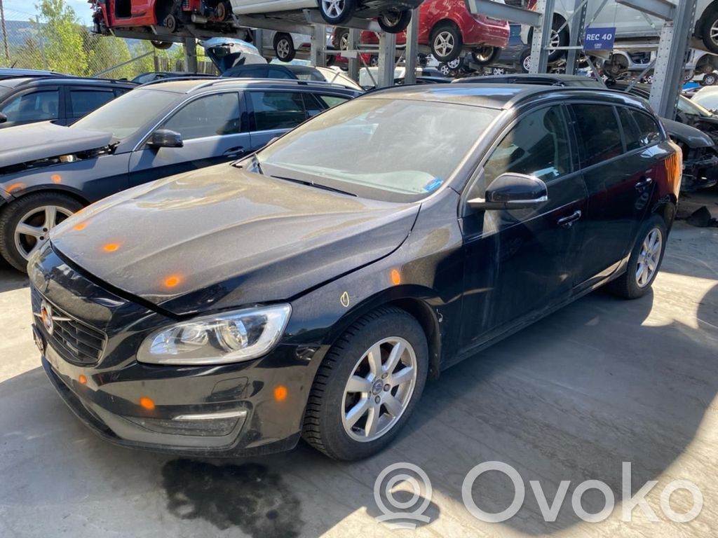 V60 V60, V60 Cross Country  8603754