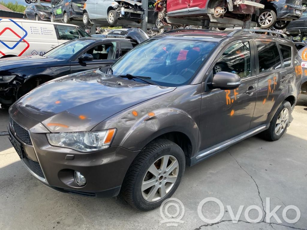 Outlander Outlander  4HK
