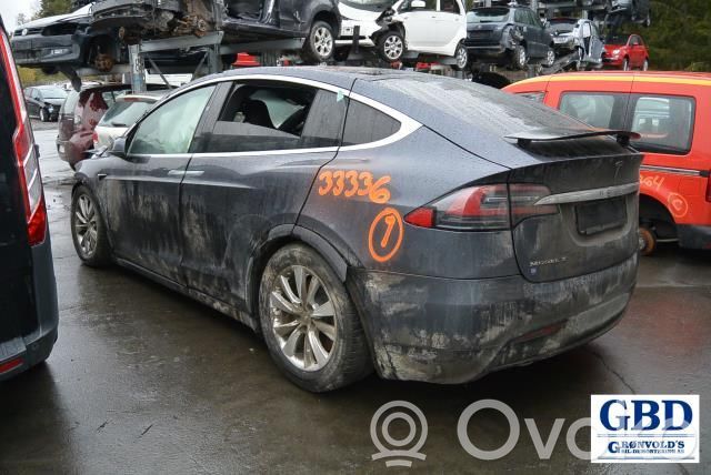 Model X Tesla Model X  106910400D