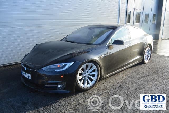 Model S Tesla Model S  0020102202
