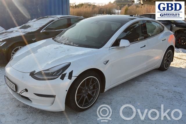 Model 3 Tesla Model 3  146299100A