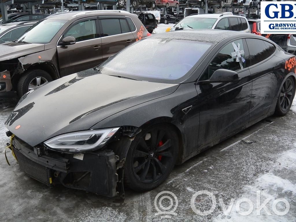 Model S Tesla Model S  6006622E0H